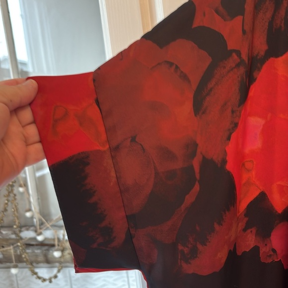 Bryn Walker. Floral blouse O/S - Picture 3 of 7